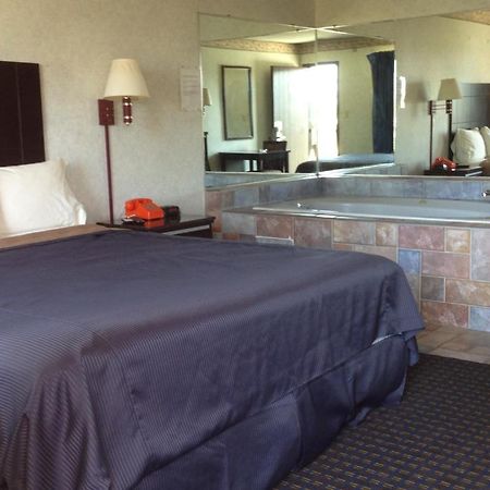 Del Amo Inn Torrance Esterno foto