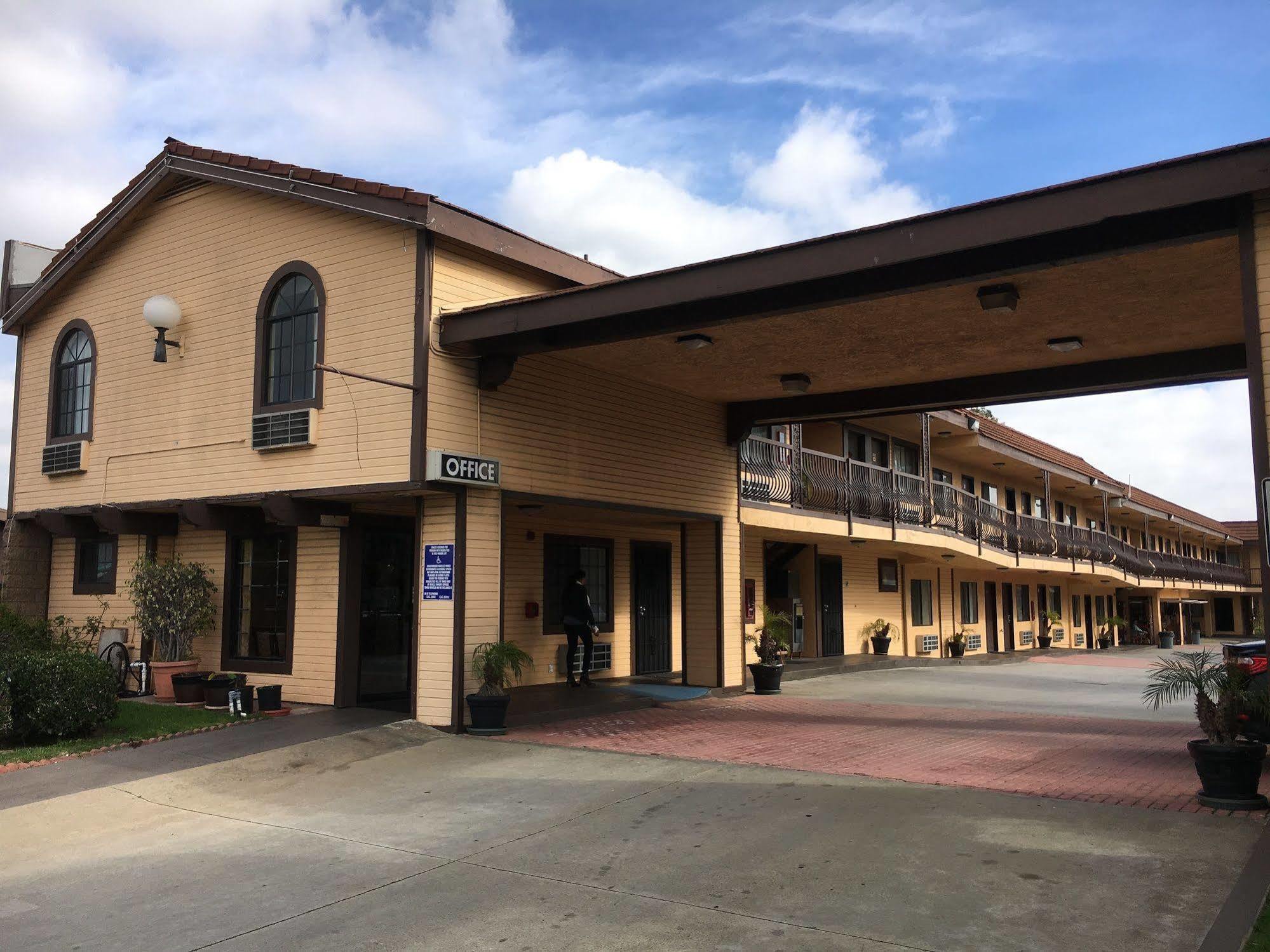 Del Amo Inn Torrance Esterno foto